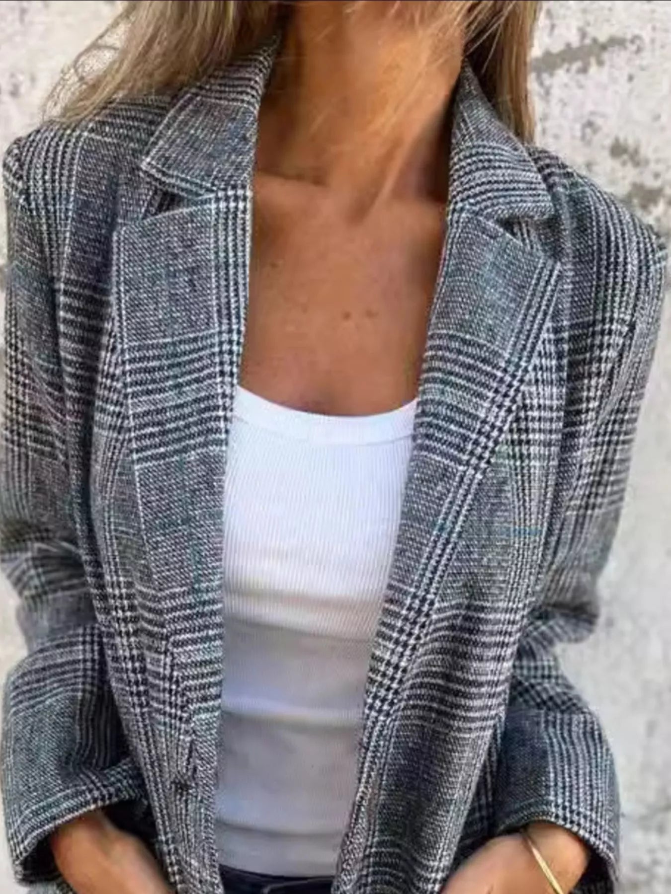 Full Size Plaid Blazerq