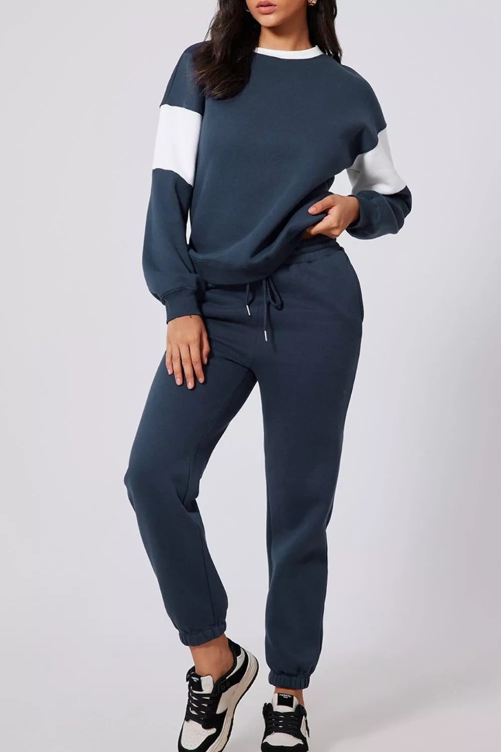Drop Shoulder Loose Sweatshirt